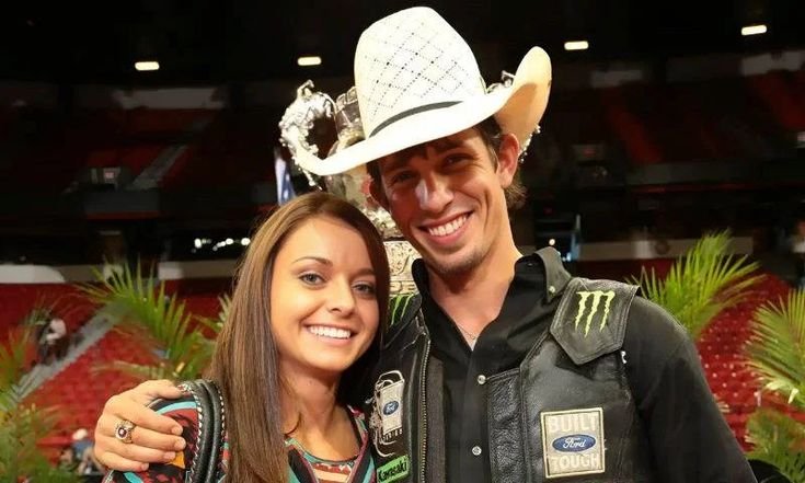 who is jb mauney ex wife